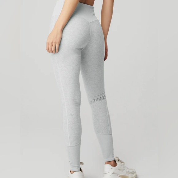 Alo Legging - Picture 1 of 6